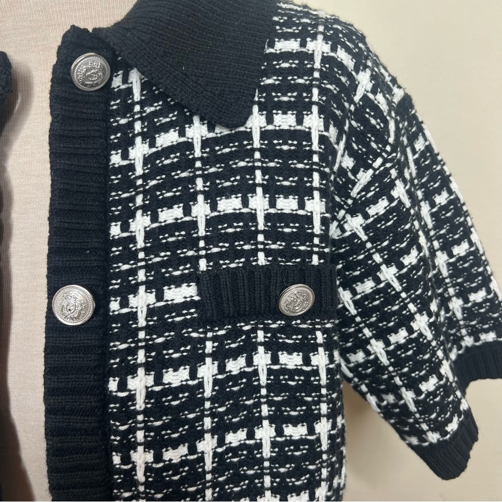 H&M | Cropped Sweater - Picture 3 of 5